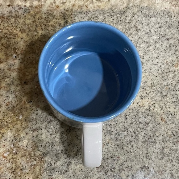 DISNEY STORE POOH'S WINTER WONDERLAND 1996 CERAMIC COFFEE CUP MUG - Picture 4 of 5